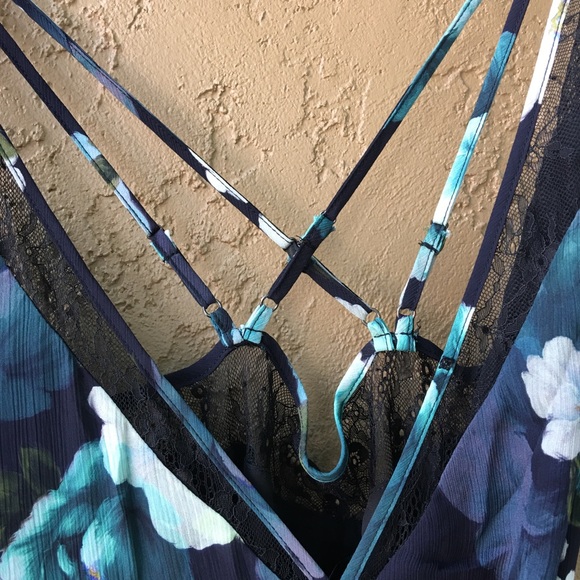 Adelyn Rae Jasmine Floral Print Wrap Maxi Dress - Picture 4 of 7